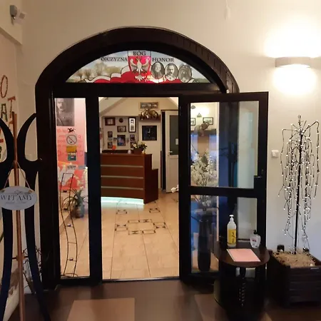 Hotell Turystyczne Uslugi Hotelarskie