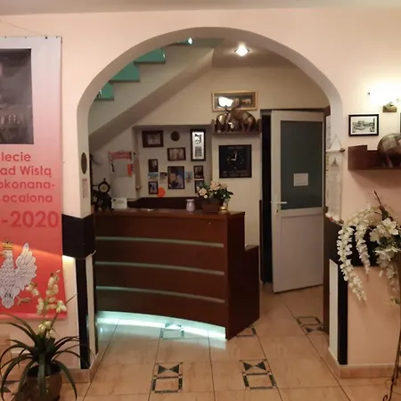 Turystyczne Uslugi Hotelarskie 호텔